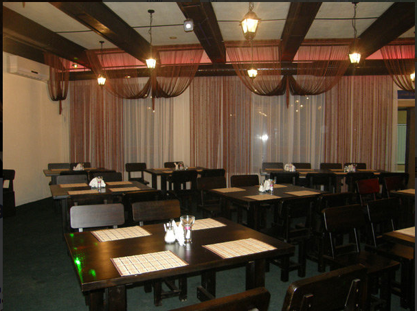 фотография зала Кафе Старое кафе на 2 зала мест Краснодара